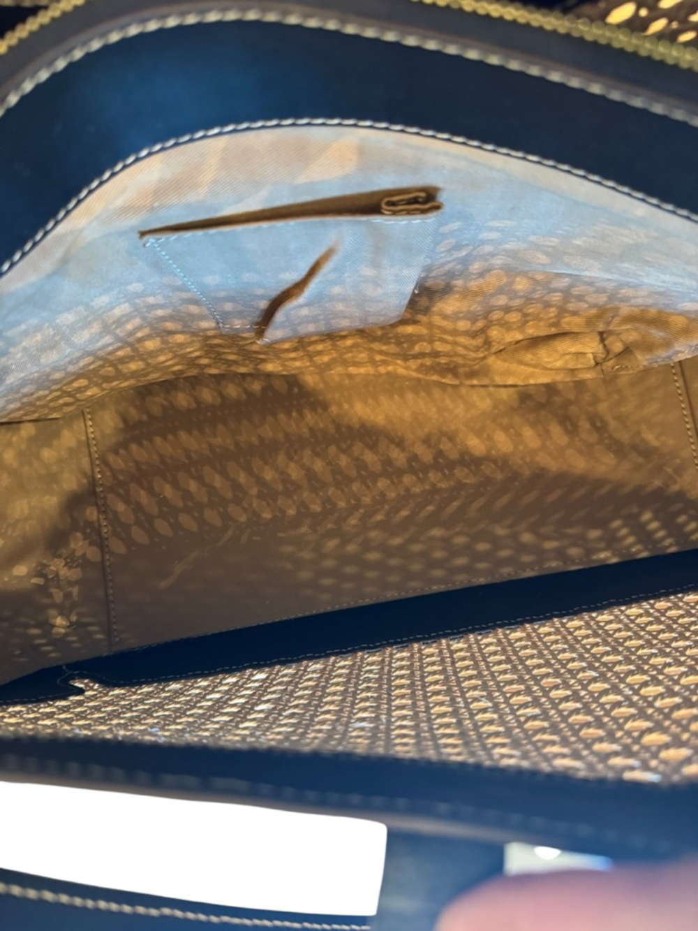Dooney & Bourke - Alto Vienna Camilla - Caned Wicker, Smooth Leather - Picture 13 of 16